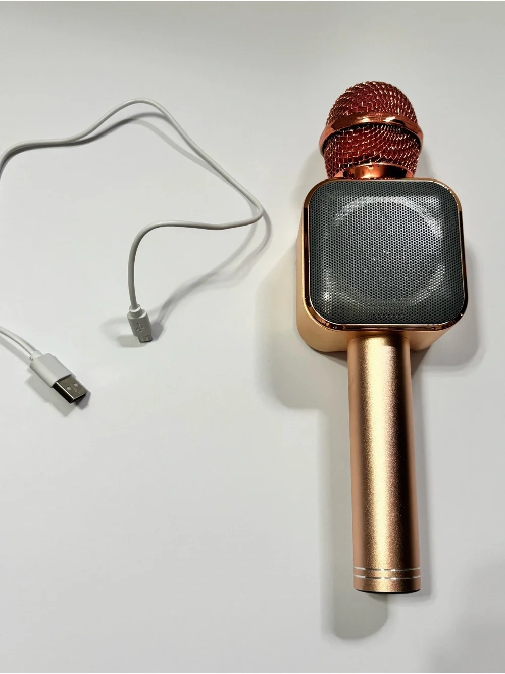 Wireless Bluetooth Karaoke Microphone - Rose Gold Bluetooth Handheld Mic